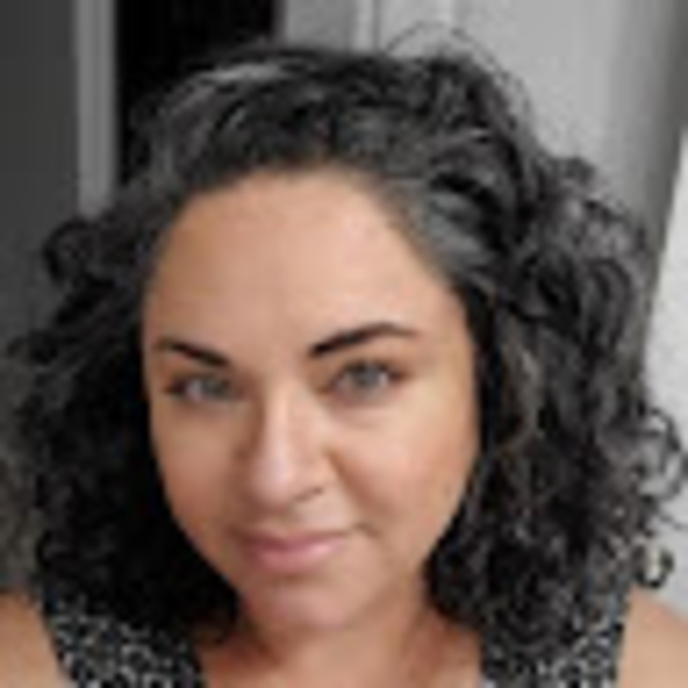 Meet your Posher, Dayirene
